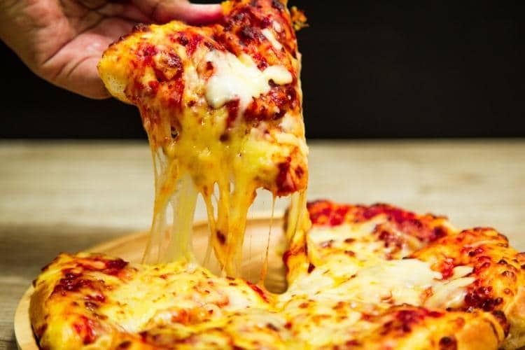10 melhores marcas de pizza congelada do Brasil